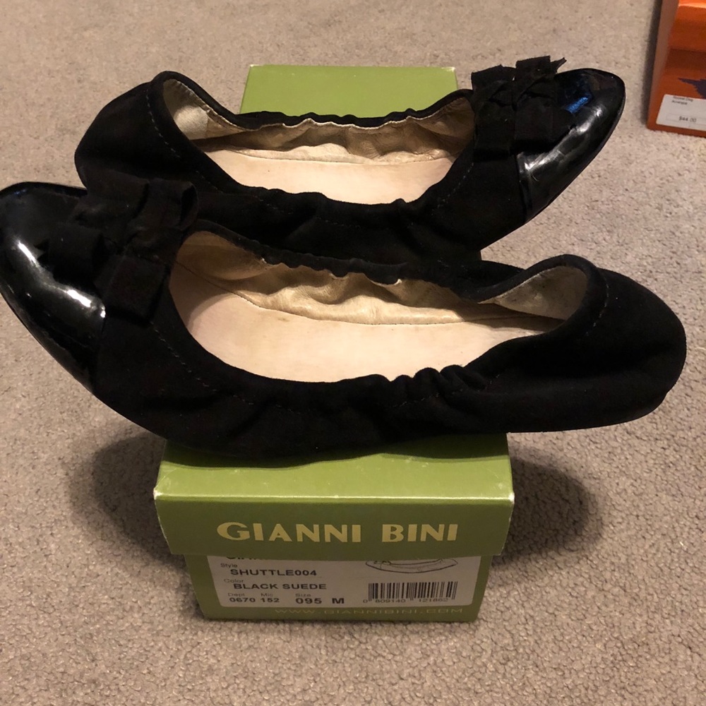 Giani Bini flats size 9.5 black suede